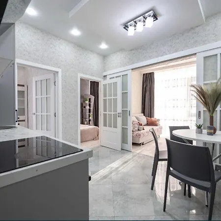 2-к 5хв до моря та аркадії, жк Gagarin Plaza Fainorent 5012